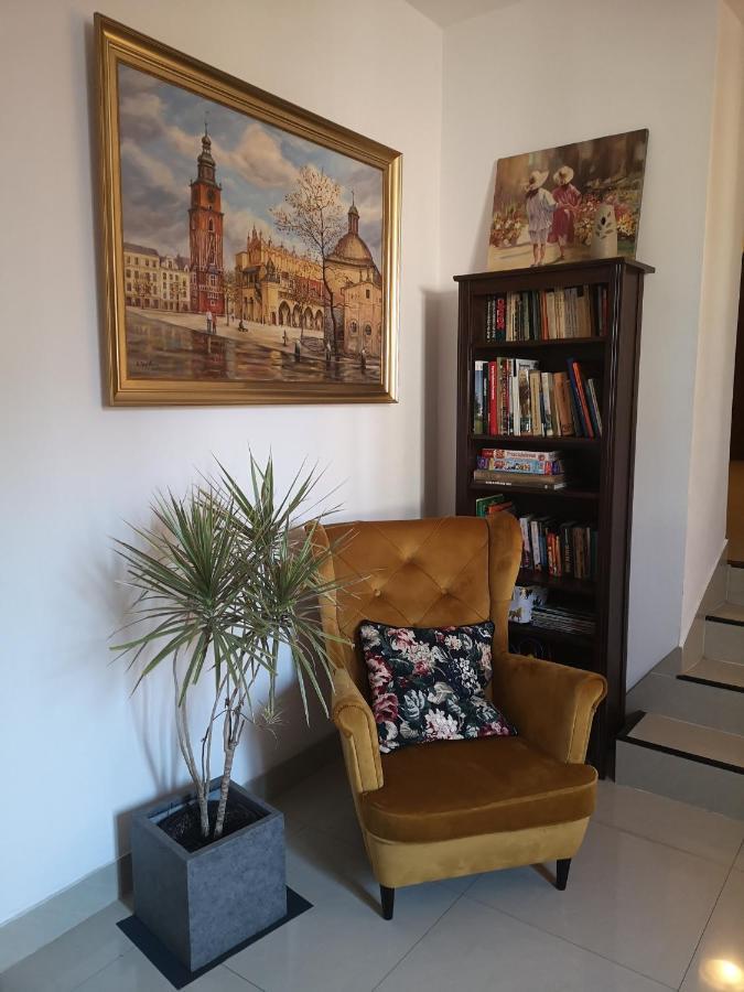 Dworek Zloty Rog Hotel I Restauracja Краков Экстерьер фото