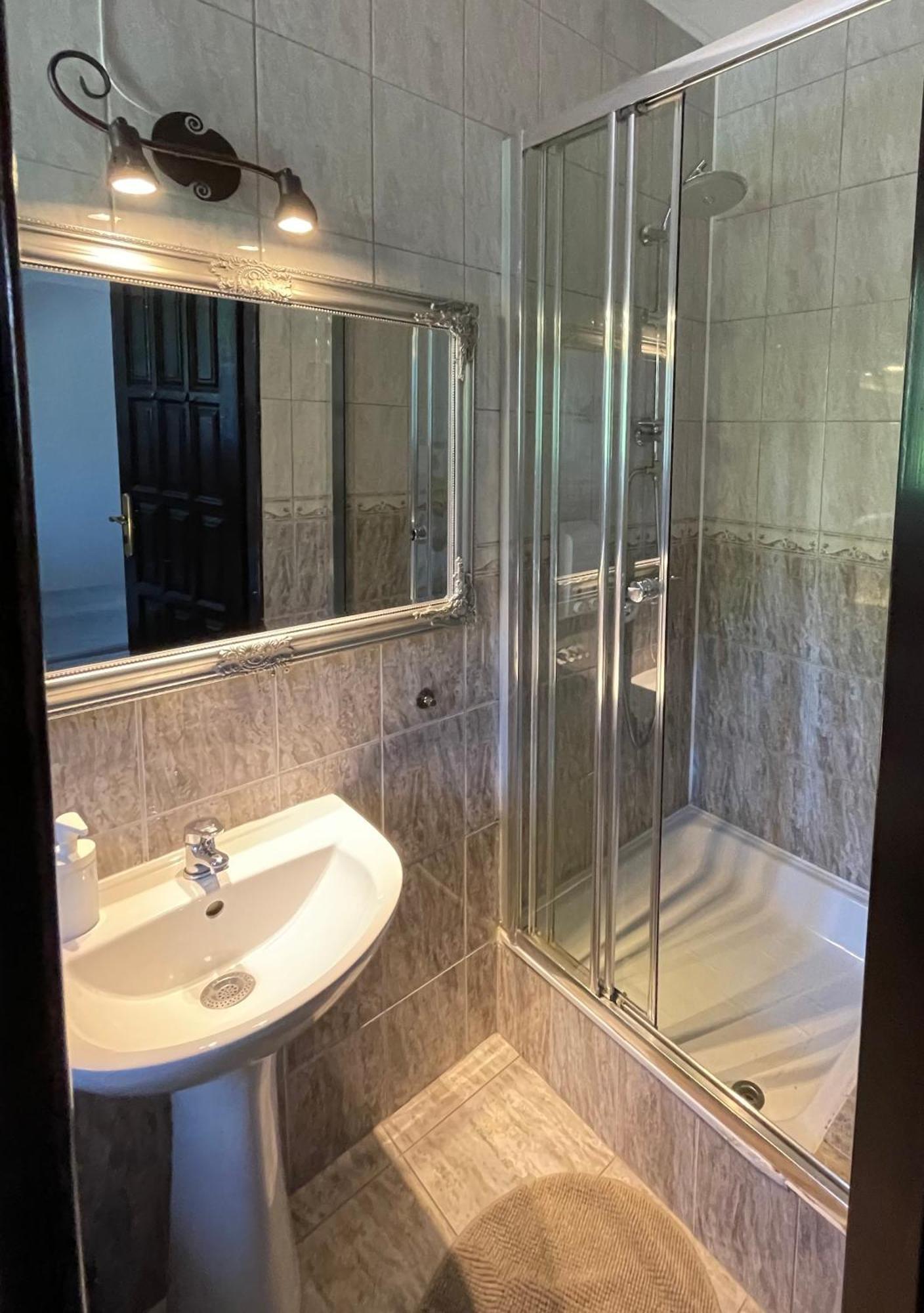 Dworek Zloty Rog Hotel I Restauracja Краков Экстерьер фото