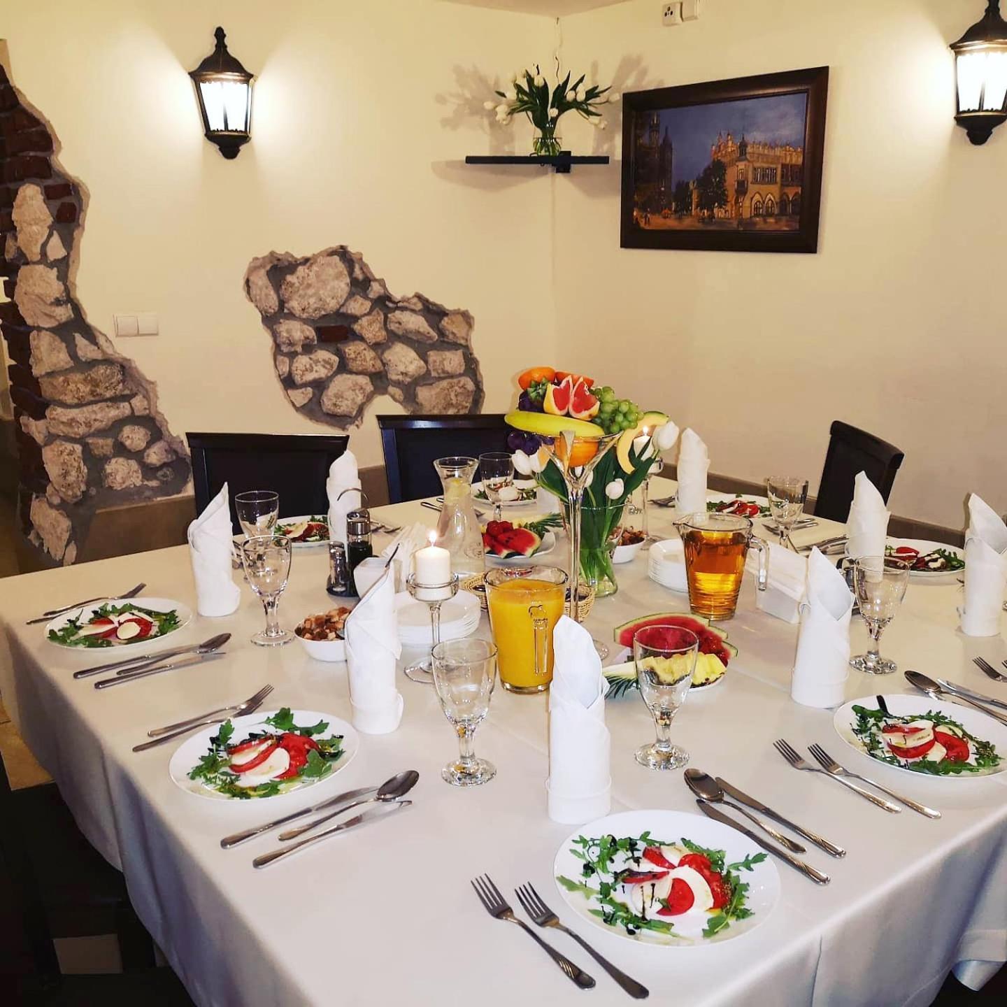 Dworek Zloty Rog Hotel I Restauracja Краков Экстерьер фото